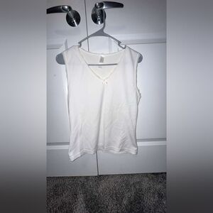 Secret Treasures, M/M, White.